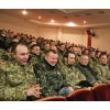 Позитивні емоції необхідні солдатам. А офіцерам - і поготів